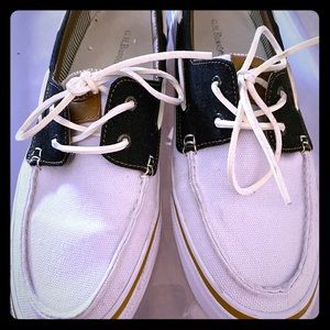 BASS SIZE 13 MENS BOAT LOAFERS